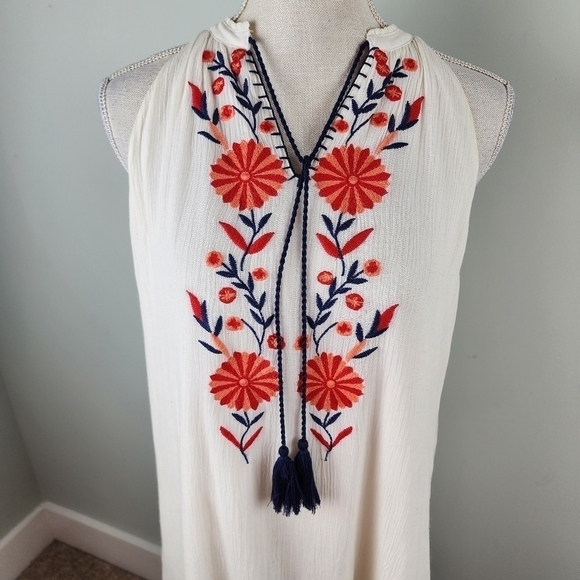 THML Roonie Embroidered Sleeveless Lined Tassel Tie Mini Swing Dress Size Mefium - Picture 2 of 8